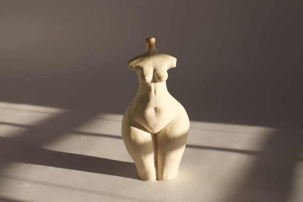 Figure, 02