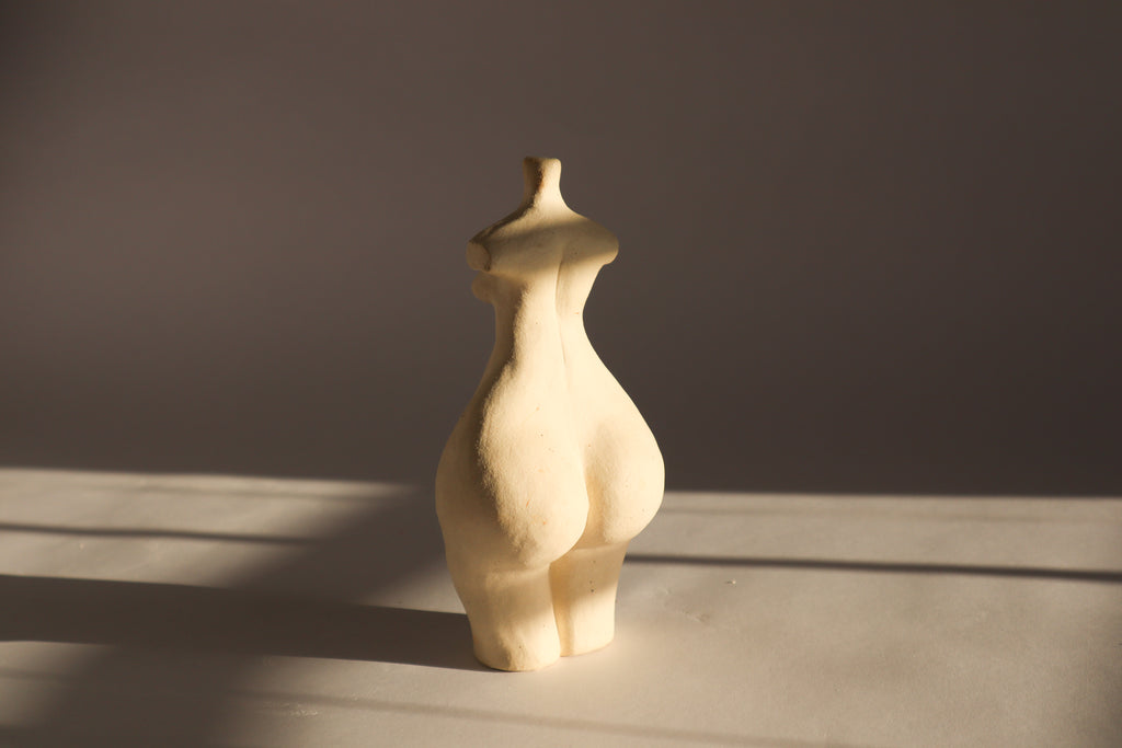 Figure, 02