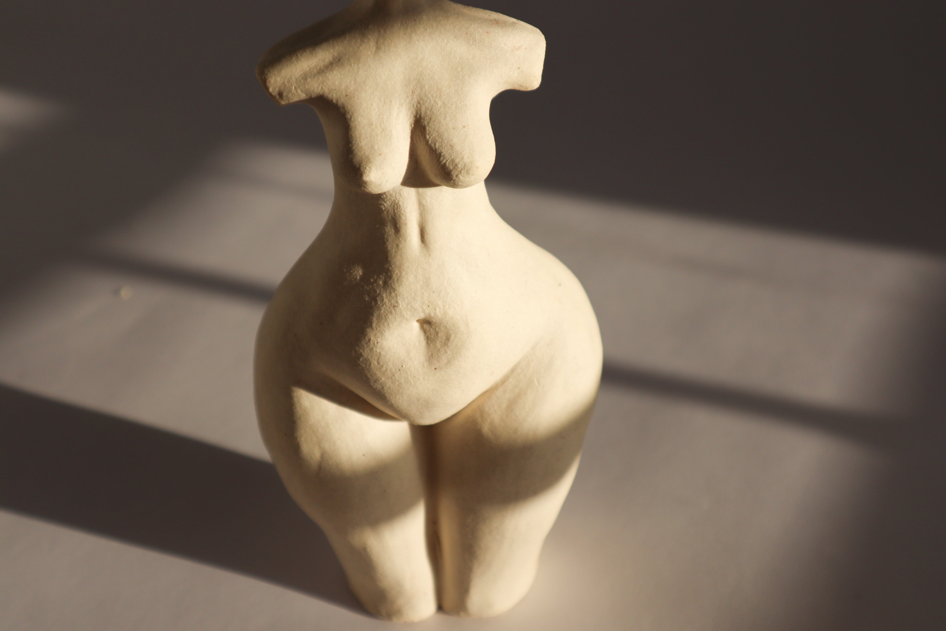Figure, 02